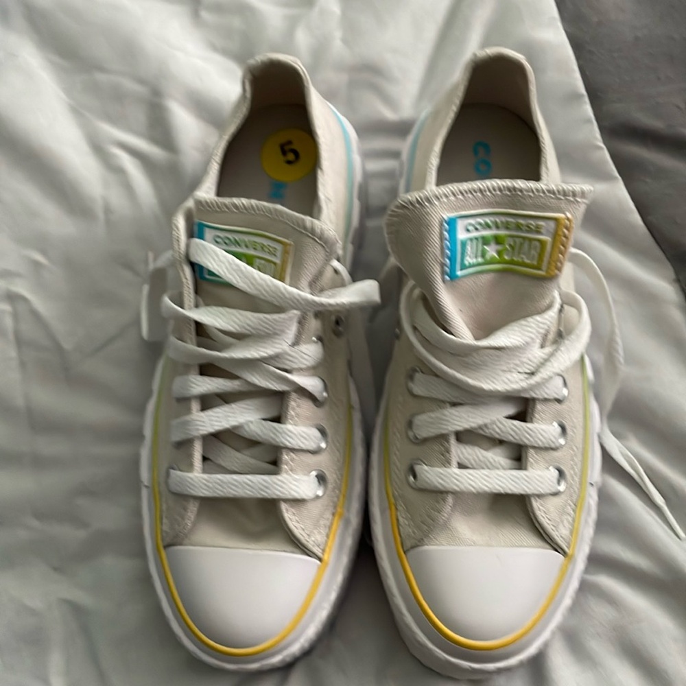 Converse AllStars low top platform size 5